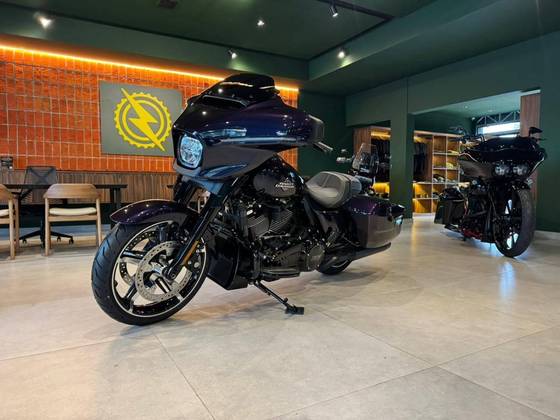 HARLEY-DAVIDSON STREET GLIDE 